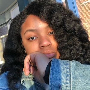 Meet your Posher, Tiara